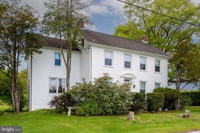 1283 WEISSTOWN RD, Boyertown, PA 19512