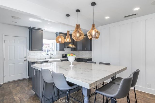 813 Mountain View, Altadena, CA 91001