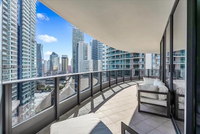 1000 Brickell Plz 2202, Miami, FL 33131