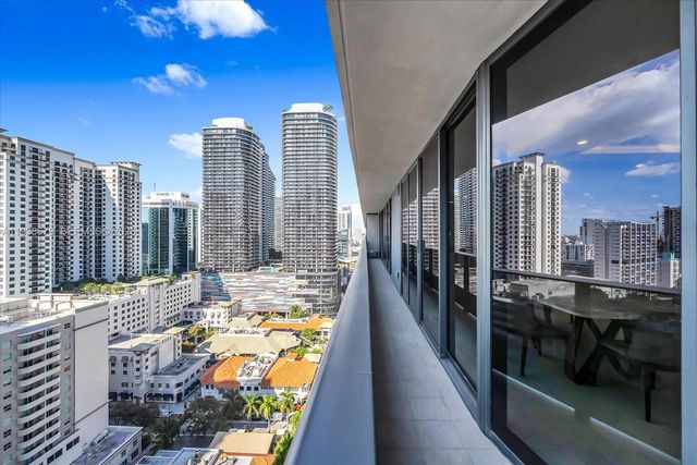 1000 Brickell Plz 2202, Miami, FL 33131