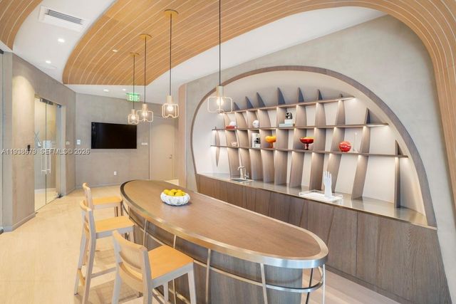 1000 Brickell Plz 2202, Miami, FL 33131