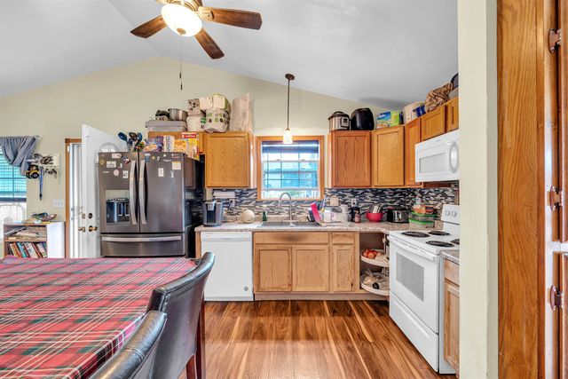 3322 N Jackson Ct, Wichita, KS 67204