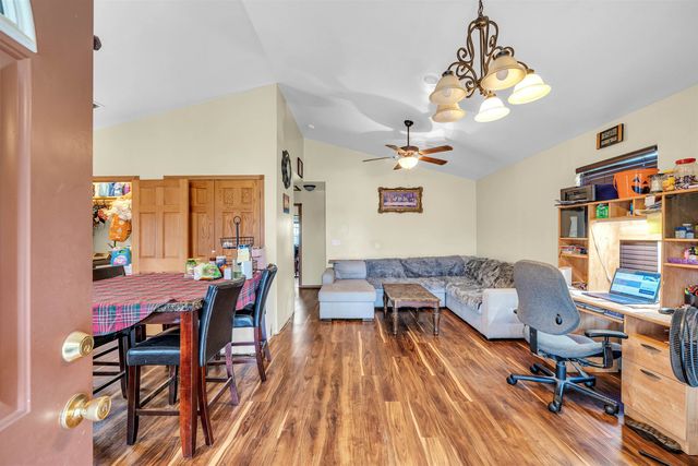 3322 N Jackson Ct, Wichita, KS 67204