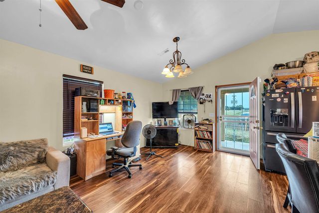 3322 N Jackson Ct, Wichita, KS 67204