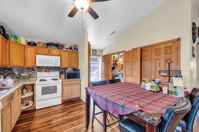 3322 N Jackson Ct, Wichita, KS 67204