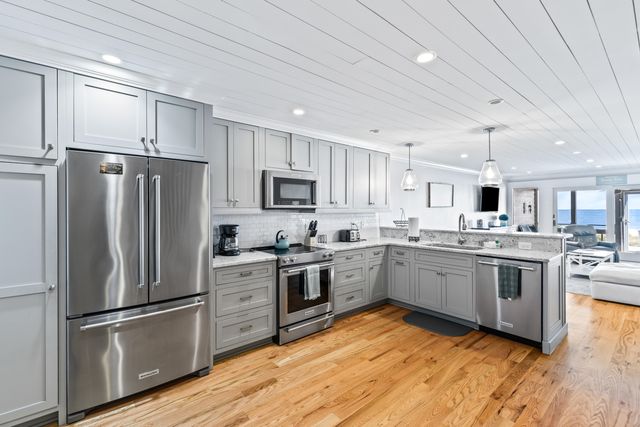 6400 Palmetto Drive 31, Isle Of Palms, SC 29451