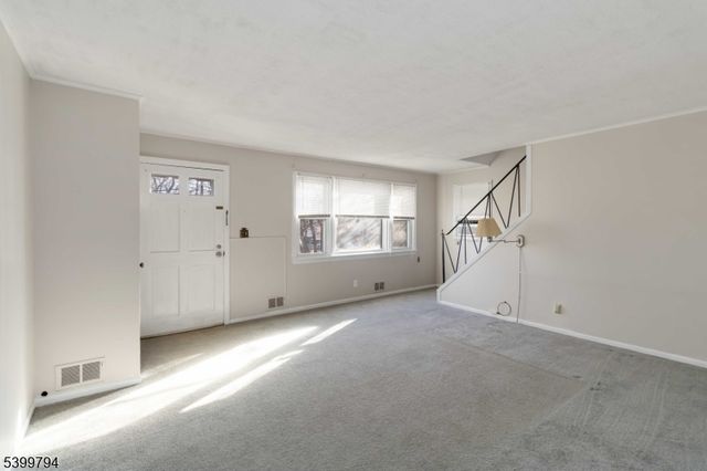 5 Jefferson Ave, Parsippany-troy Hills Twp., NJ 07034