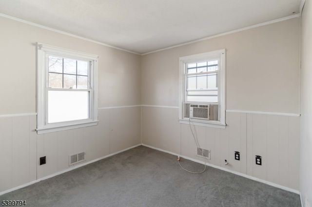 5 Jefferson Ave, Parsippany-troy Hills Twp., NJ 07034