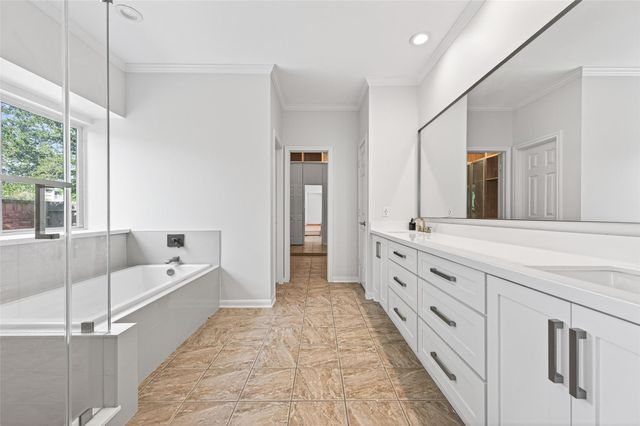 12426 Shadycrest Drive, Houston, TX 77082