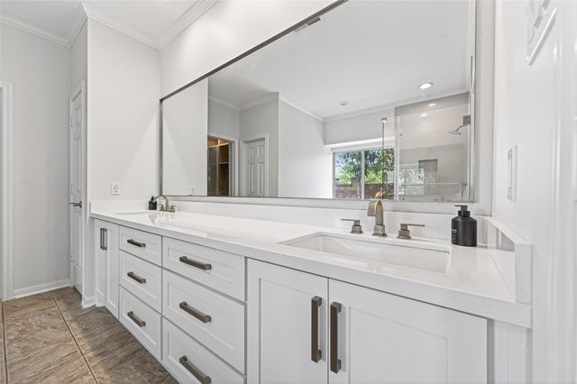 12426 Shadycrest Drive, Houston, TX 77082