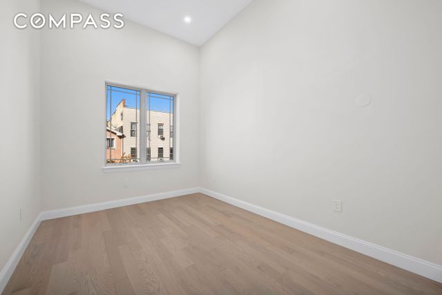 84 Himrod Street, New York City, NY 11221