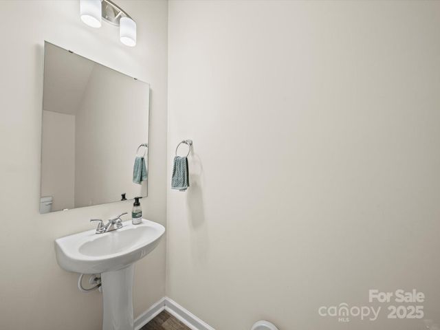 243 Skyland Avenue, Charlotte, NC 28205