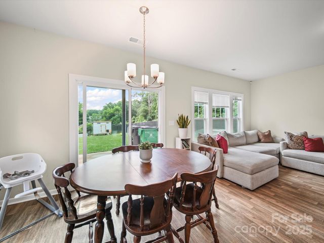 243 Skyland Avenue, Charlotte, NC 28205