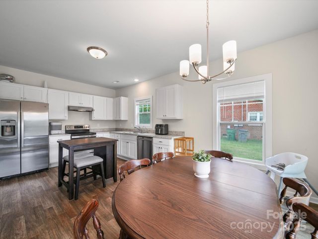 243 Skyland Avenue, Charlotte, NC 28205