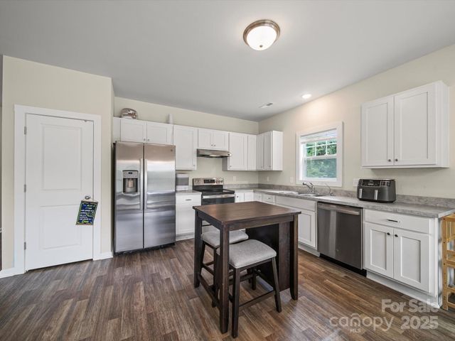 243 Skyland Avenue, Charlotte, NC 28205