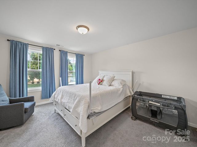 243 Skyland Avenue, Charlotte, NC 28205