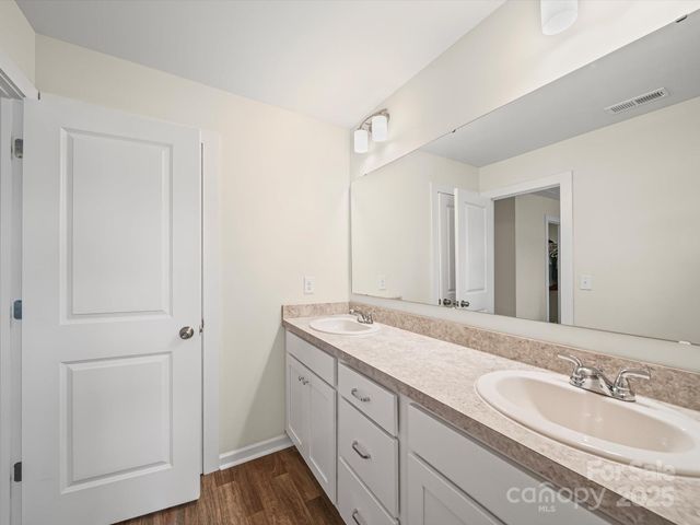 243 Skyland Avenue, Charlotte, NC 28205