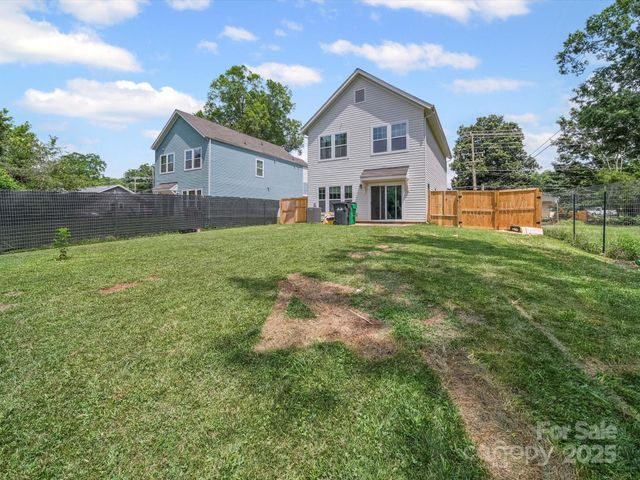 243 Skyland Avenue, Charlotte, NC 28205