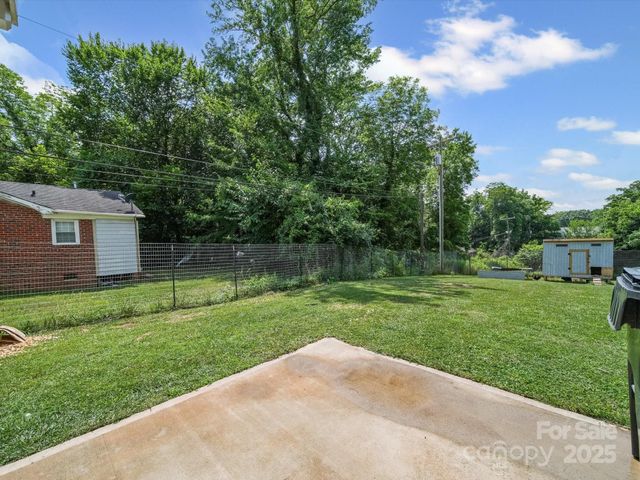 243 Skyland Avenue, Charlotte, NC 28205