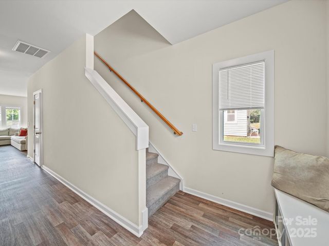 243 Skyland Avenue, Charlotte, NC 28205