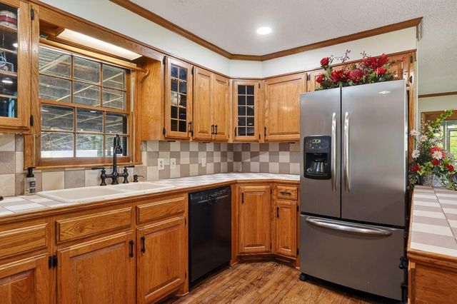 1816 Windle Community Rd, Cookeville, TN 38506