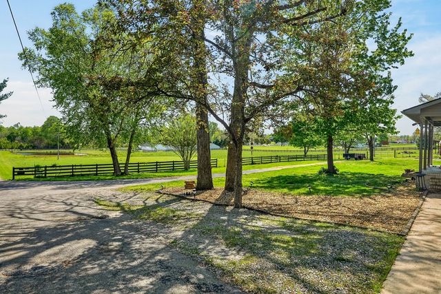 1816 Windle Community Rd, Cookeville, TN 38506