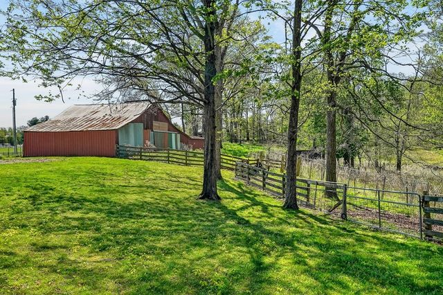 1816 Windle Community Rd, Cookeville, TN 38506
