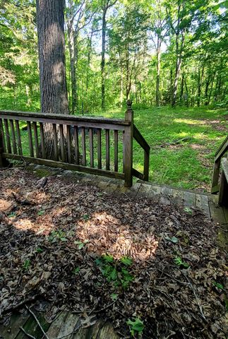 329 Hilltop Ln, Gainesboro, TN 38562