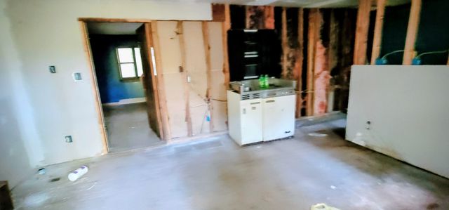 329 Hilltop Ln, Gainesboro, TN 38562