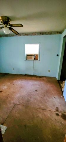 329 Hilltop Ln, Gainesboro, TN 38562