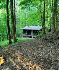 329 Hilltop Ln, Gainesboro, TN 38562