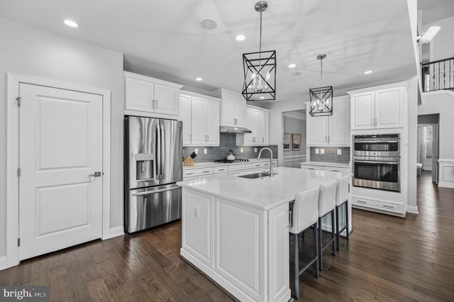 43233 HATTONTOWN WOODS TER, Ashburn, VA 20148