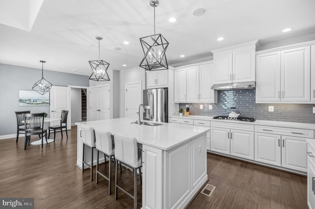 43233 HATTONTOWN WOODS TER, Ashburn, VA 20148