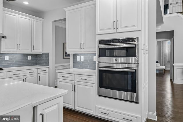 43233 HATTONTOWN WOODS TER, Ashburn, VA 20148