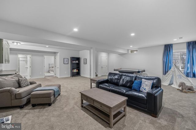 43233 HATTONTOWN WOODS TER, Ashburn, VA 20148