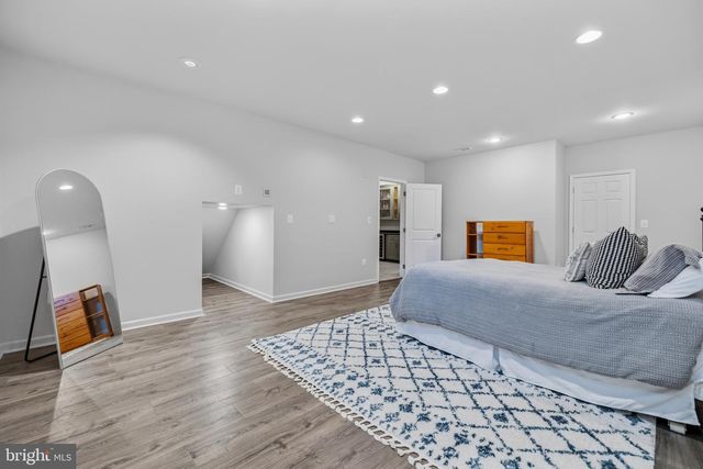 43233 HATTONTOWN WOODS TER, Ashburn, VA 20148