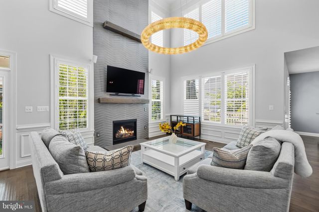 43233 HATTONTOWN WOODS TER, Ashburn, VA 20148