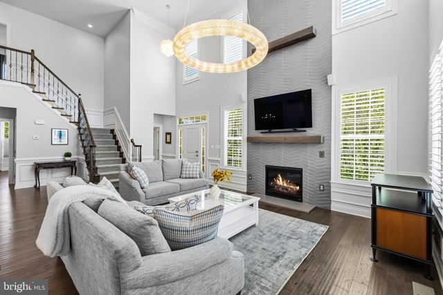 43233 HATTONTOWN WOODS TER, Ashburn, VA 20148