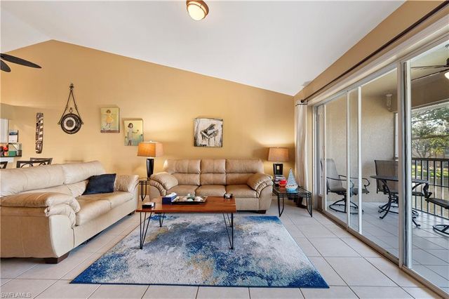 174 Pebble Shores DR S # 204, Naples, FL 34110