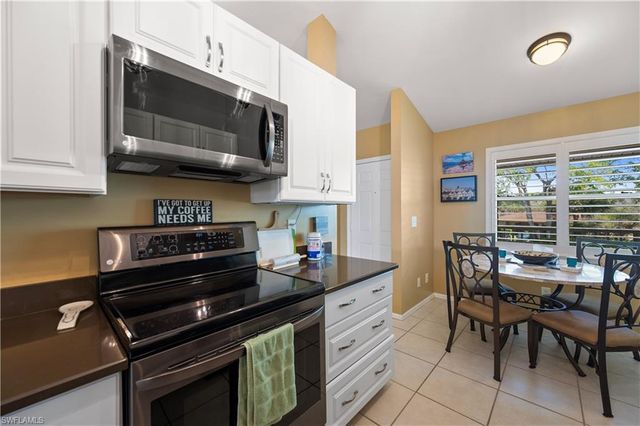 174 Pebble Shores DR S # 204, Naples, FL 34110