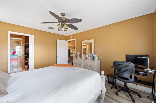 174 Pebble Shores DR S # 204, Naples, FL 34110