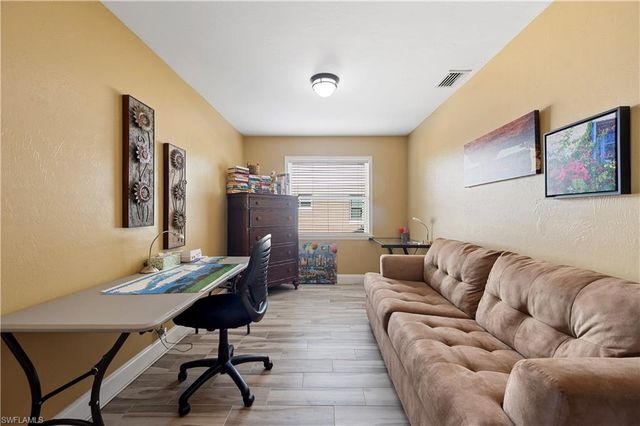 174 Pebble Shores DR S # 204, Naples, FL 34110