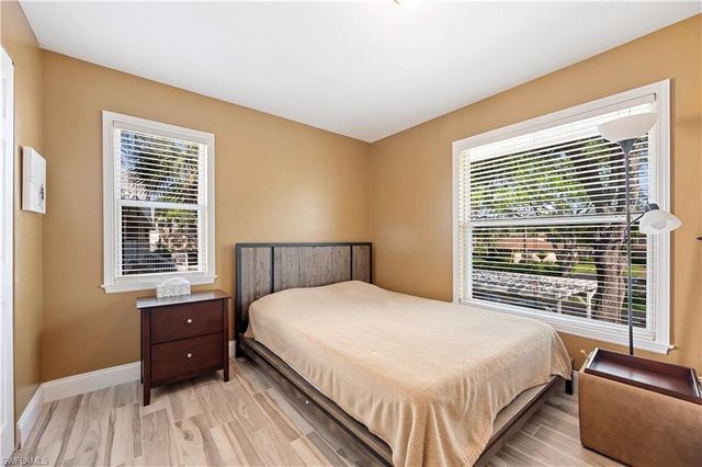 174 Pebble Shores DR S # 204, Naples, FL 34110