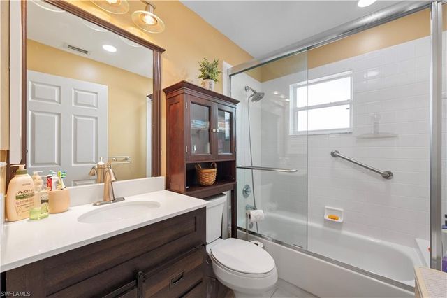 174 Pebble Shores DR S # 204, Naples, FL 34110