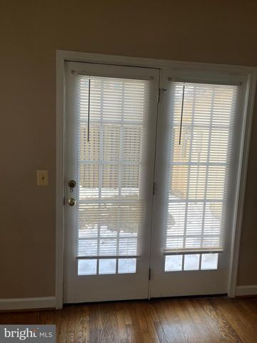 1 LINDEN HILL WAY SW, Leesburg, VA 20175