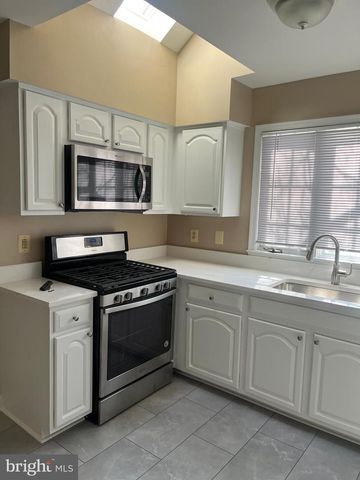 1 LINDEN HILL WAY SW, Leesburg, VA 20175