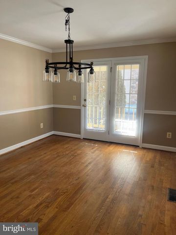 1 LINDEN HILL WAY SW, Leesburg, VA 20175