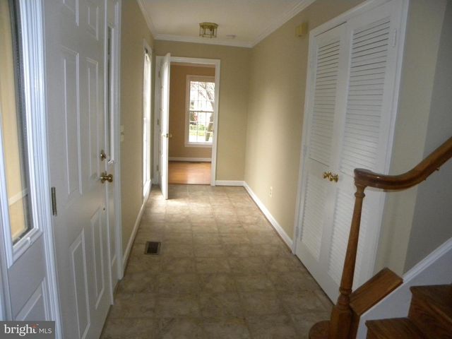 1 LINDEN HILL WAY SW, Leesburg, VA 20175