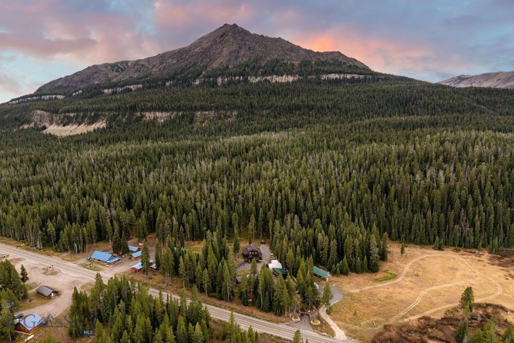 708 US Highway 212 W, Cooke City, MT 59020