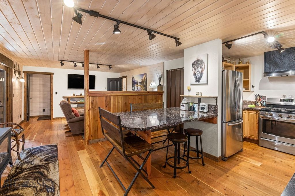 708 US Highway 212 W, Cooke City, MT 59020 photo 18